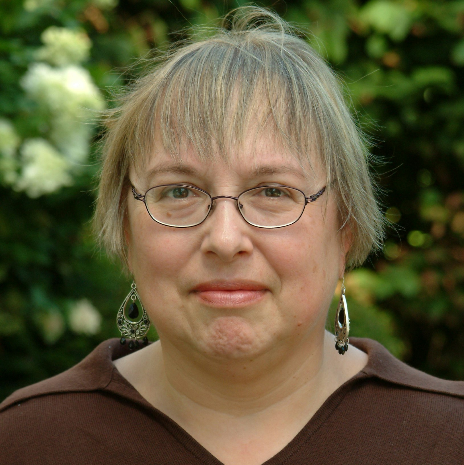 Headshot of Elizabeth Zimmer