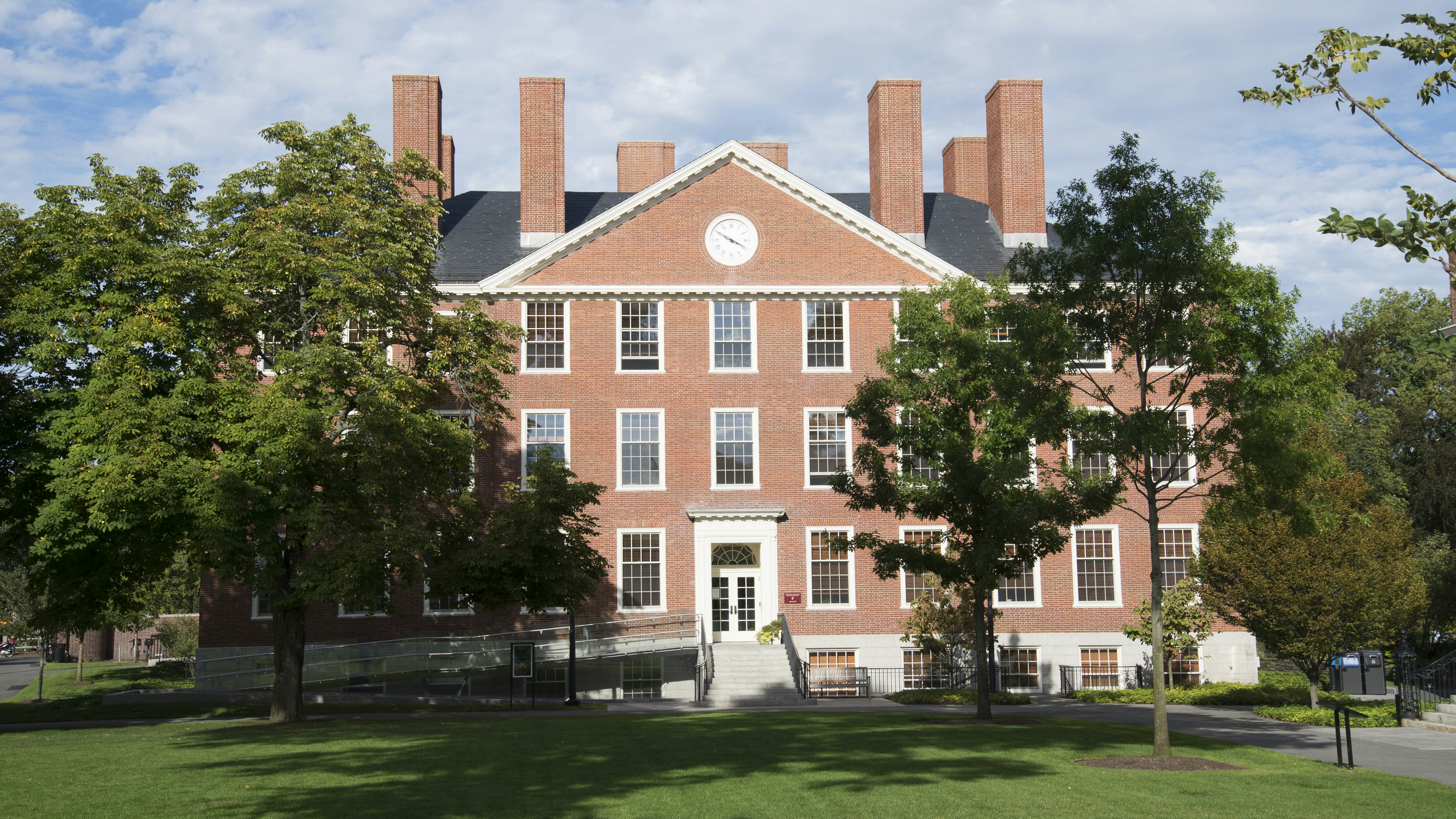 Byerly Hall, Radcliffe Yard, on a sunny summer day