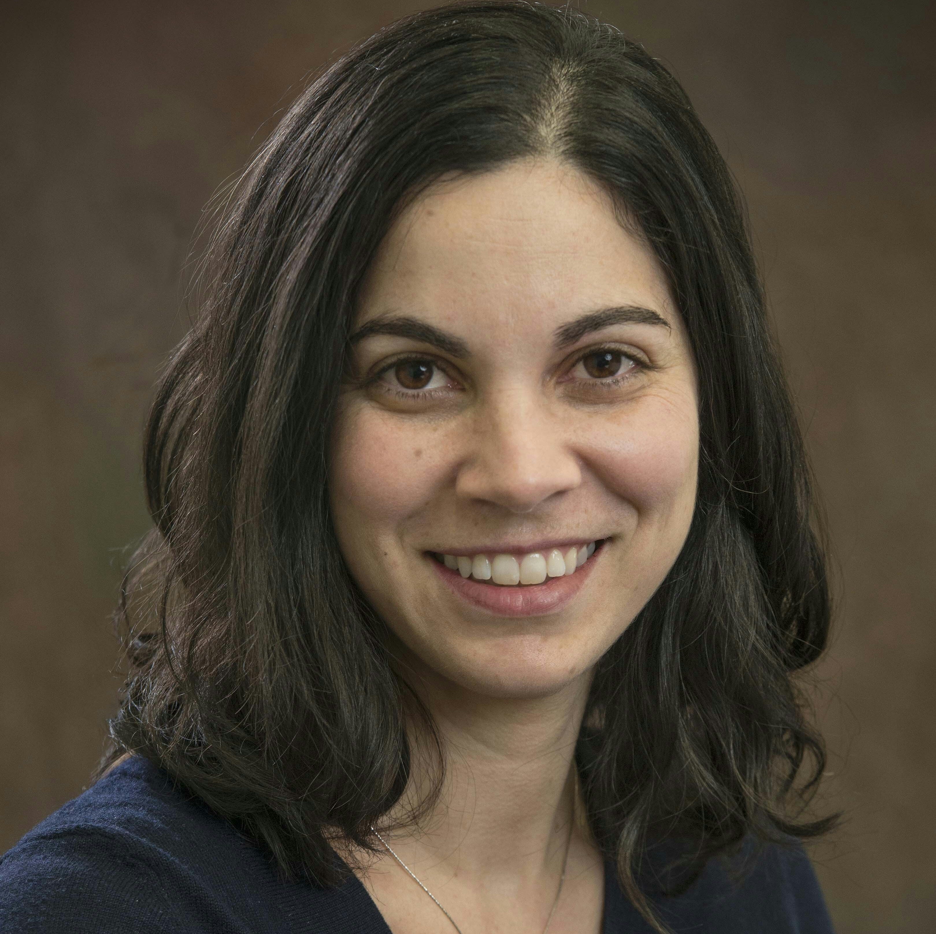 https://radcliffe-harvard-edu.imgix.net/5dfd33c3-270d-469f-b2d5-a16c1554a822/Laura_Weinrib_radcliffe_couresy_Weinrib.jpg?auto=compress%2Cformat&fit=min&fm=jpg&q=80&rect=0%2C140%2C3239%2C3232
