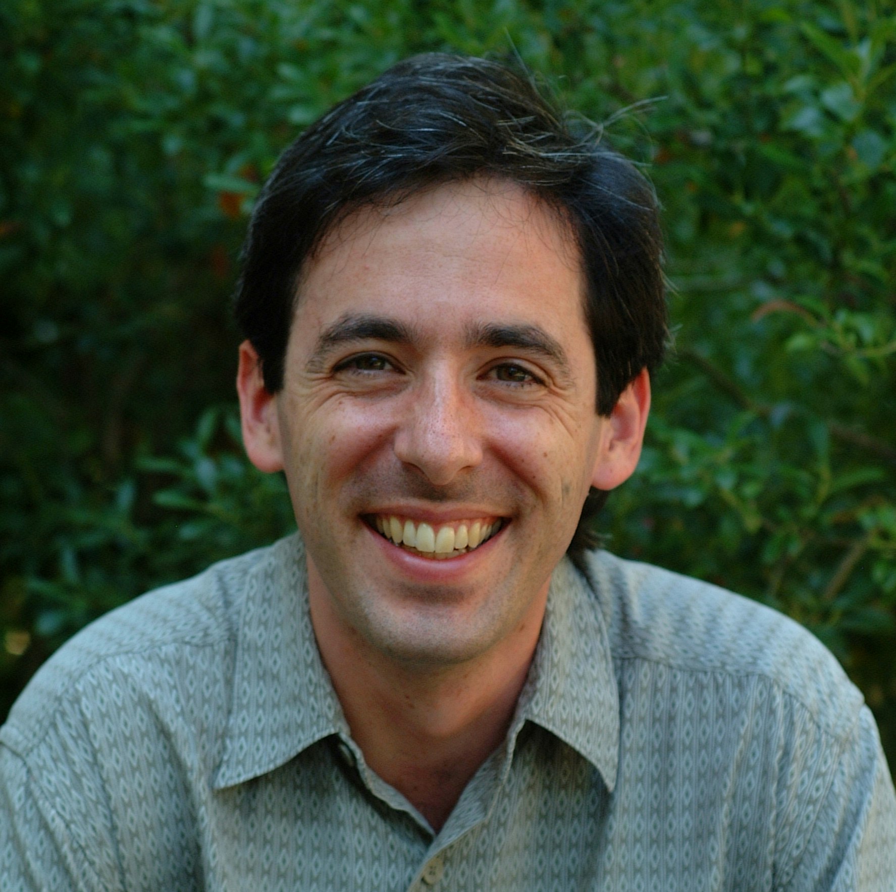Headshot of Stephen Kantrowitz