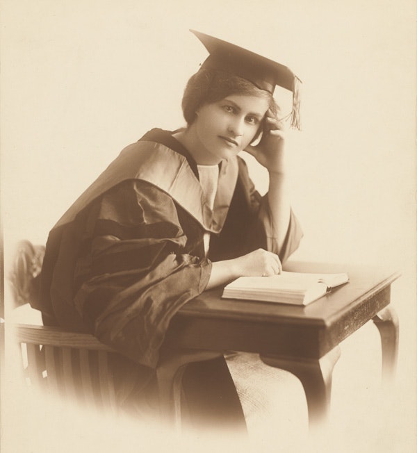 Lorna M Hodgkinson received an AM in 1921 and an EdD degree in 1922_courtesy of Harvard University Archives