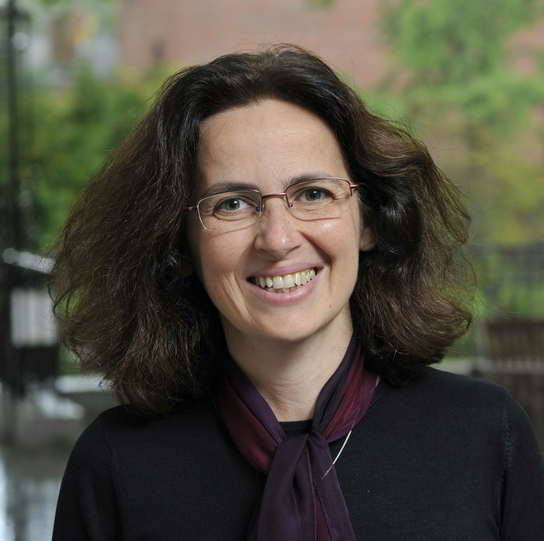 Headshot of Elisabeth Logak