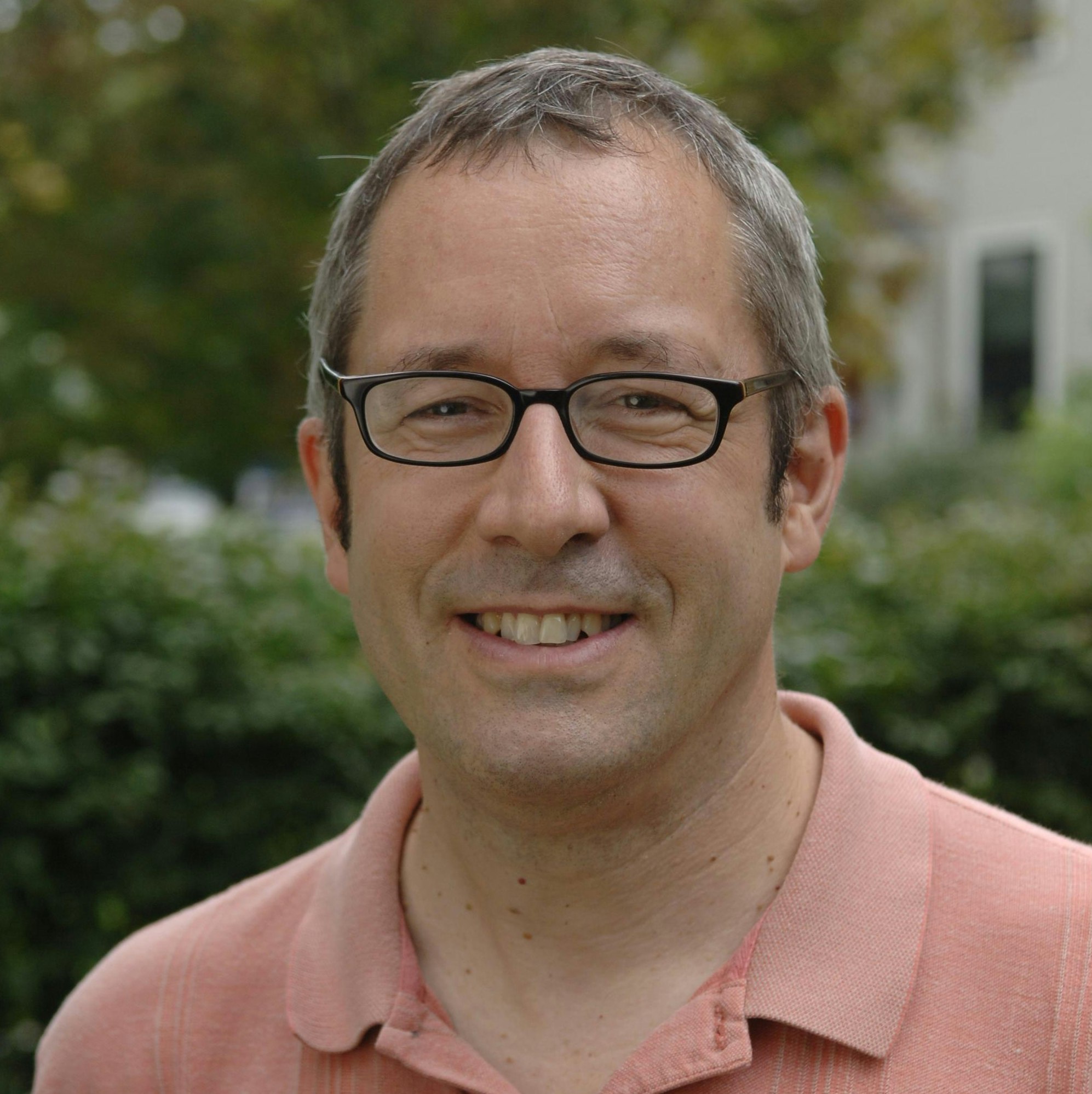 Headshot of Bruce Carruthers